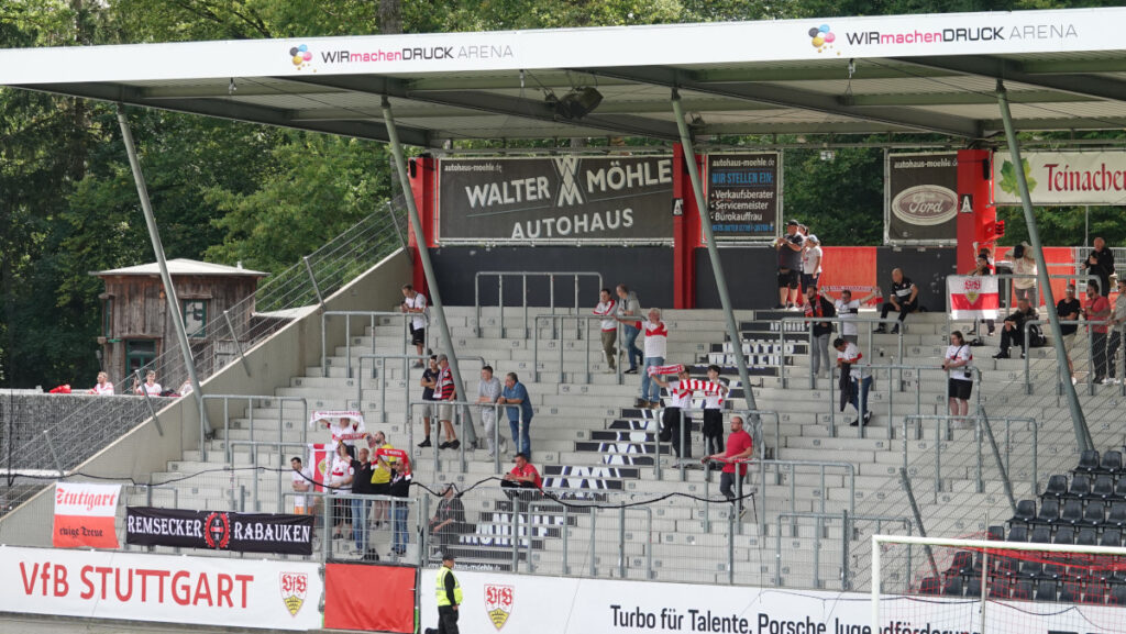 Geringes Interesse beim VfB Stuttgart II in der 3. Liga.