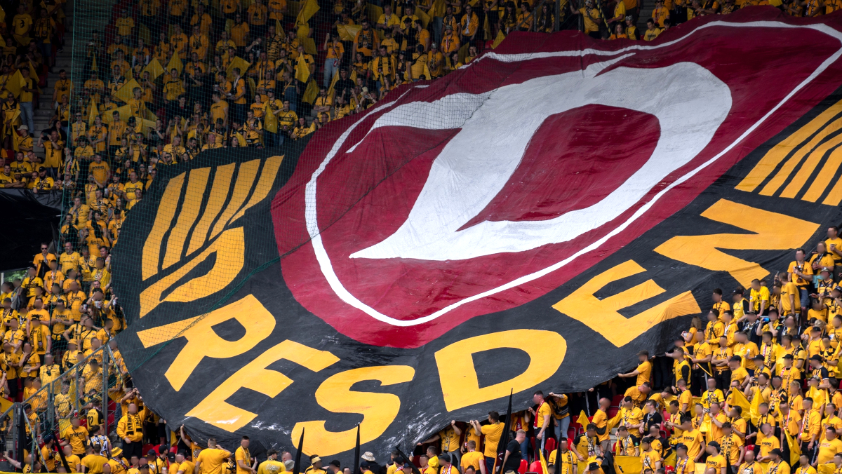 Du betrachtest gerade Dresden-Fans kaufen Hertha-Ticketshop leer