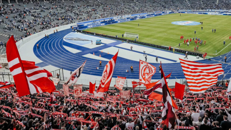 Düsseldorf mit größter Gästekulisse der Saison in Berlin