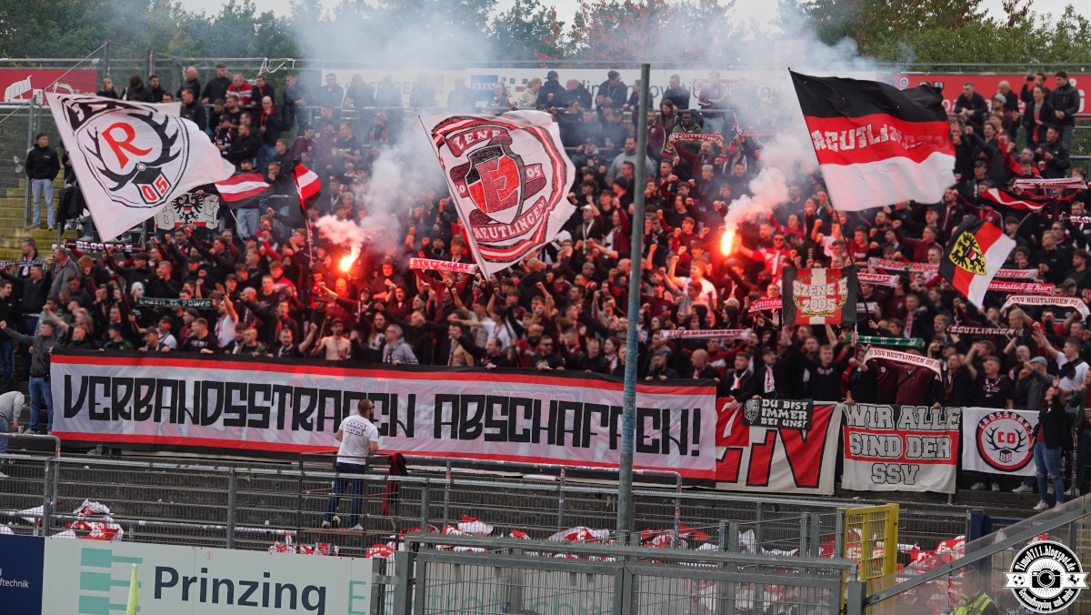 Die Gästefans aus Reutlingen in Aalen.