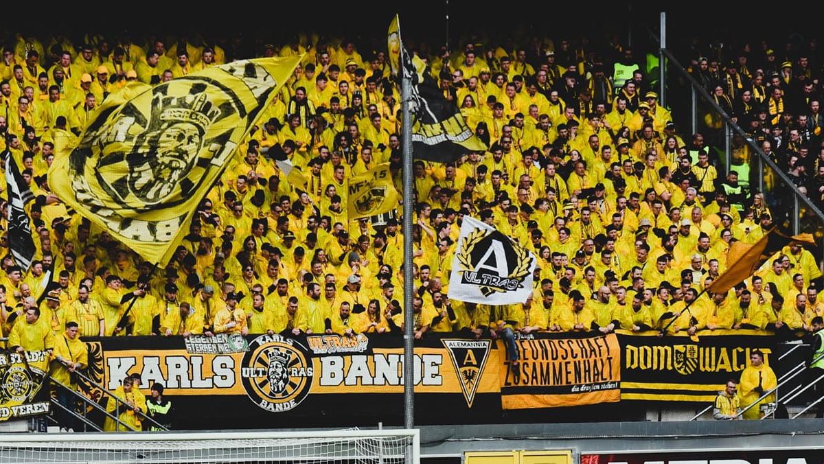 Du betrachtest gerade Aachen stellt in Duisburg größte Gästekulisse der 3. Liga auf