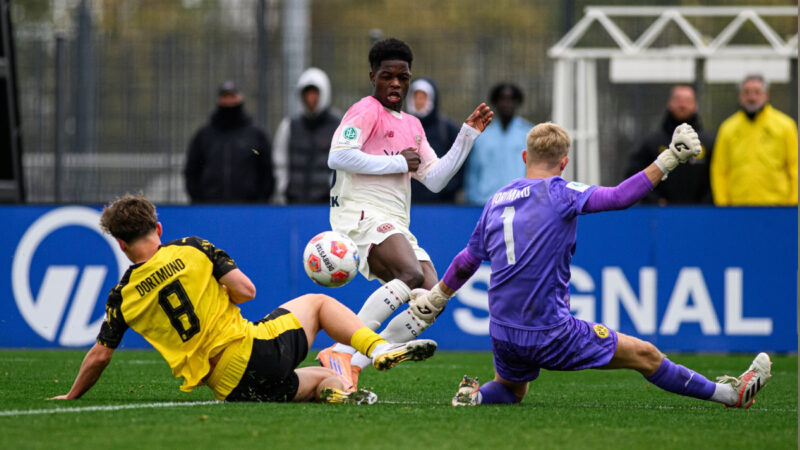 Die DFL berät über eine U21-Bundesliga.