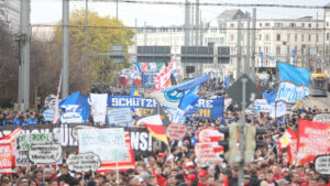 Mehr über den Artikel erfahren Fanszenen Deutschlands rufen zum Stimmungsboykott auf
