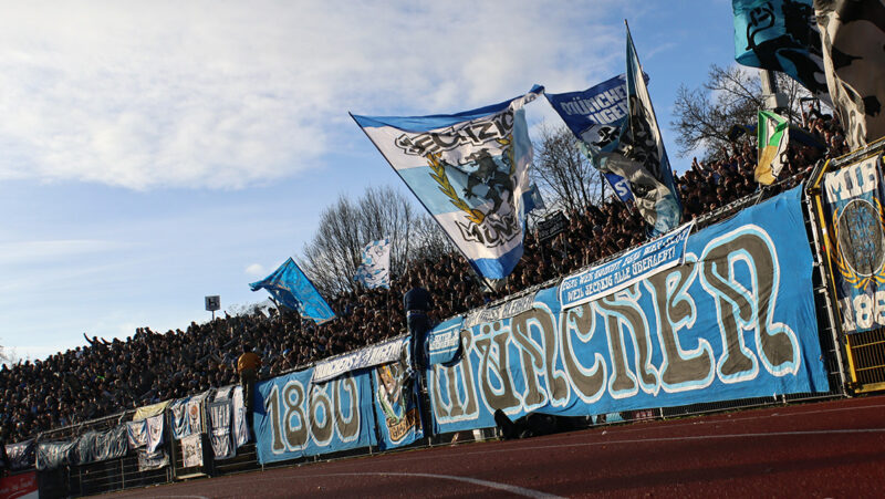 Fans von 1860 München kaufen Ticketshop von Ingolstadt leer