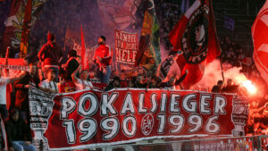 Mehr über den Artikel erfahren Kaiserslautern sorgt für drittgrößte Gästekulisse in Berlin