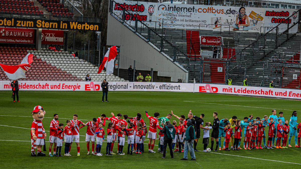 Wollitz mahnt: Energie Cottbus vor kleinster Kulisse seit Aufstieg