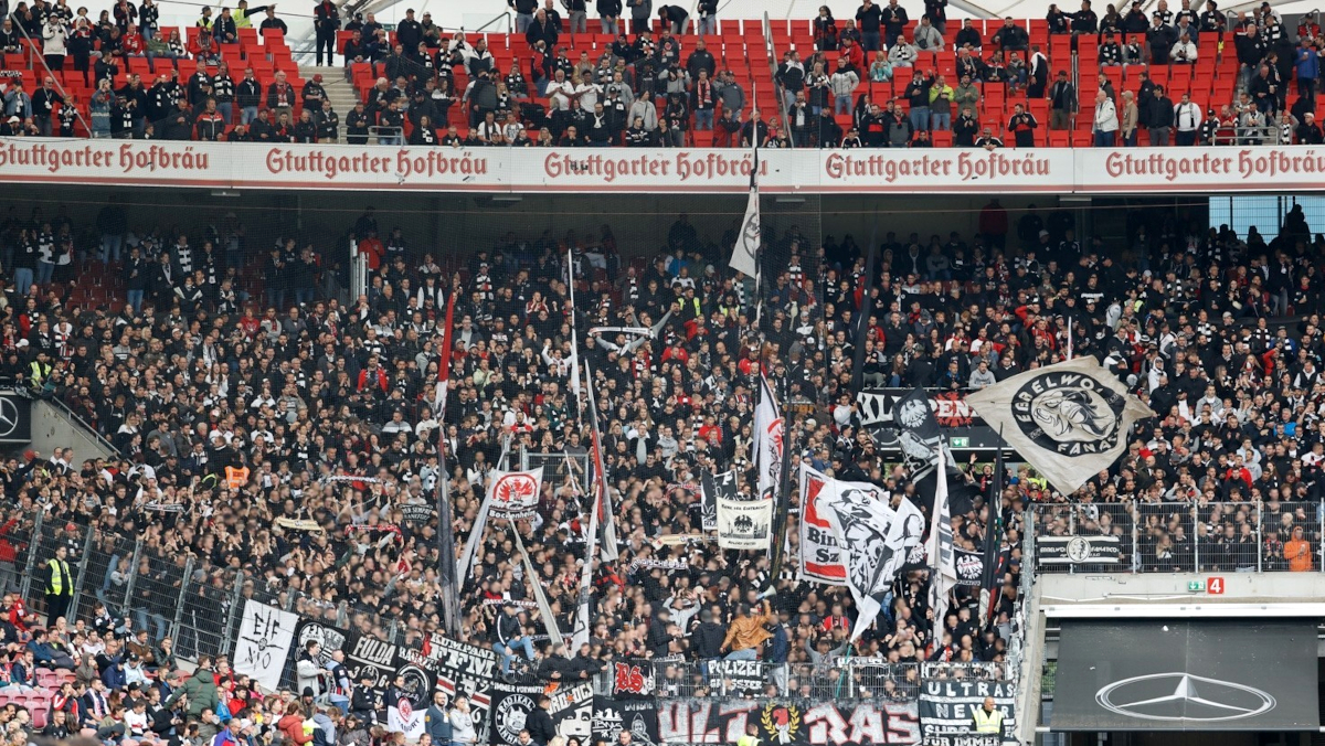 Du betrachtest gerade 1. Liga: Eintracht Frankfurt erstmals nicht mit vollem Gästeblock