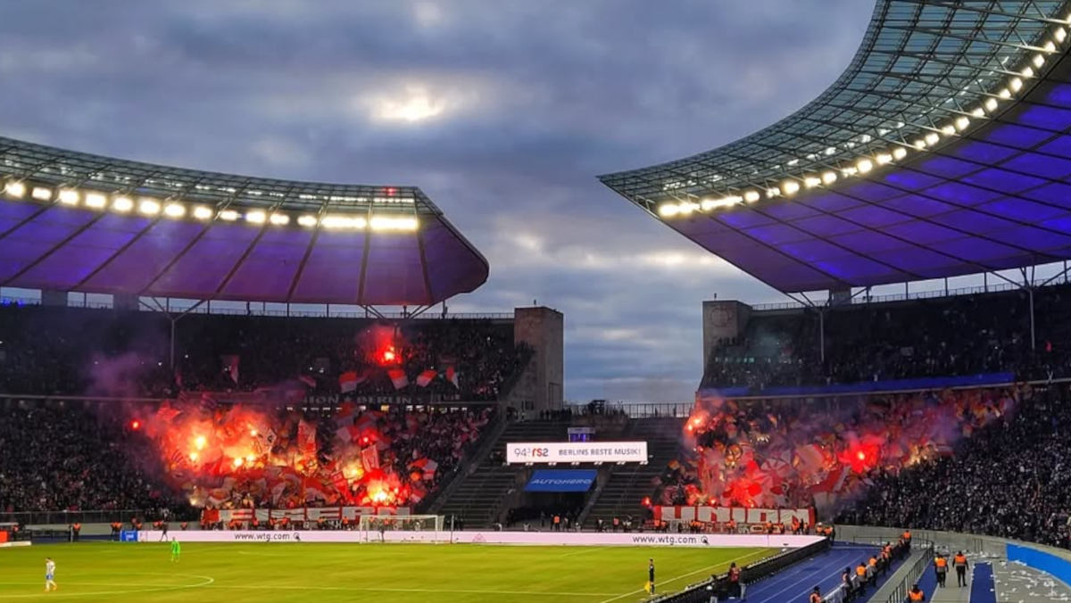 Du betrachtest gerade HSV-Spiel sorgt für größte Union-Gästekulisse seit drei Jahren