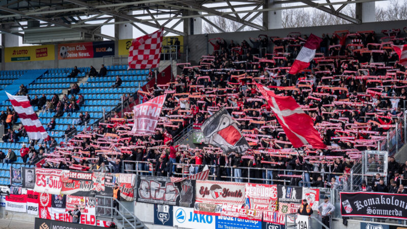 Auswärtsfahrer von Rot-Weiß Erfurt