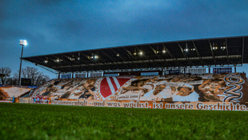 Cottbus gegen Rostock vor größter Kulisse seit über einem Jahr