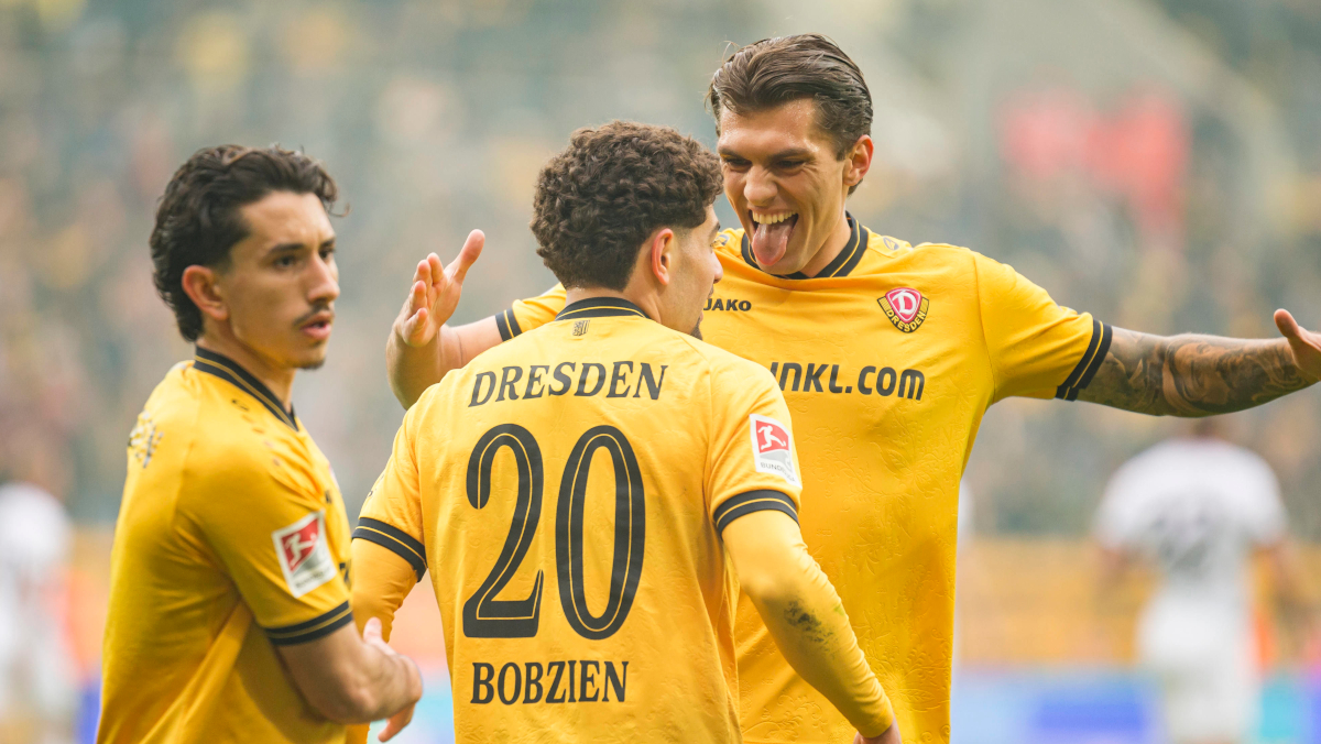 Du betrachtest gerade Dynamo Dresden mit Rekordsieg in der 2. Bundesliga