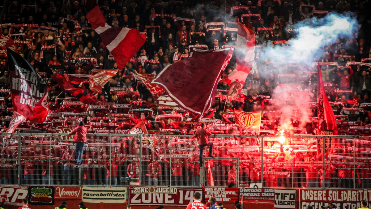 Du betrachtest gerade RB Leipzig sorgt für kleinste Gästekulisse beim HSV