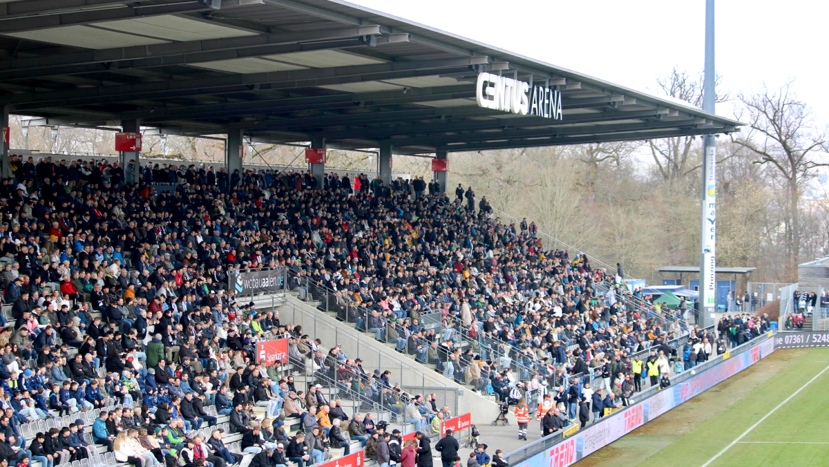 Fünftligist mit Zuschauerrekord: Dritt- und Viertligisten überholt