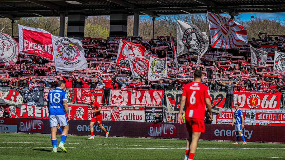 Energie Cottbus überholt Erst- und Zweitligisten