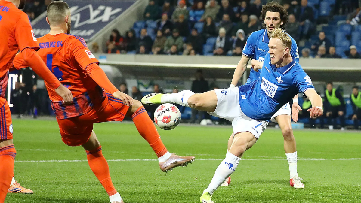 Darmstadt und Schalke kämpfen um den Bundesliga-Aufstieg