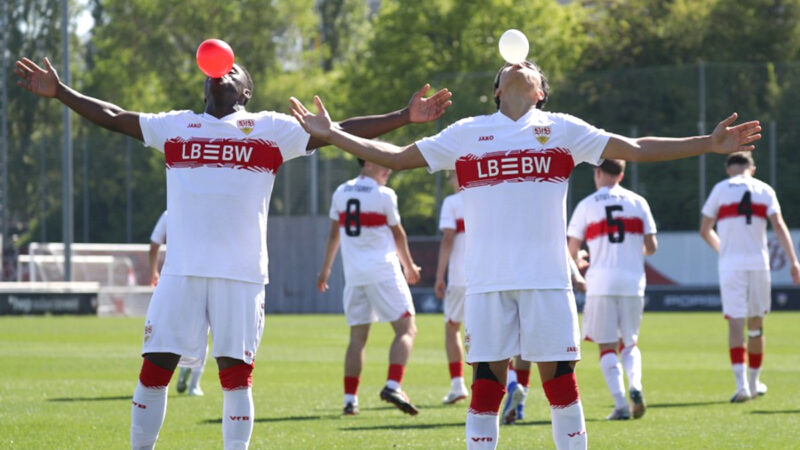 VfB Stuttgart jubelt in der U17-Nachwuchsliga
