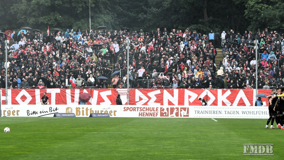 Kölner Stadtduell im Mittelrheinpokal-Finale