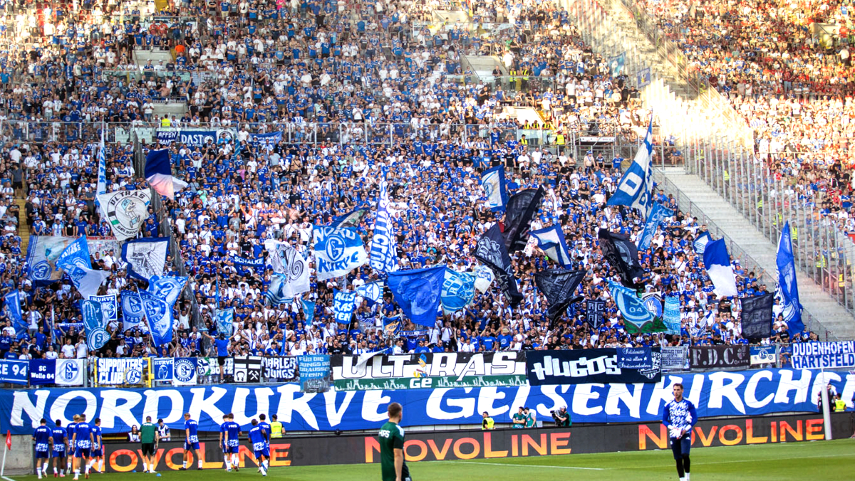 Schalke 04 ist Deutscher Auswärtsfahrermeister 2026