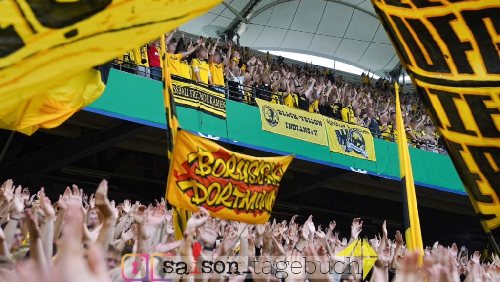 Zuschauer des BVB in Hamburg beim DFB-Pokal