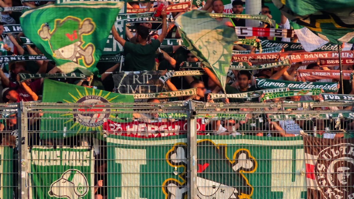 DFB-Pokal: Gästefans nehmen Heimkurve ein