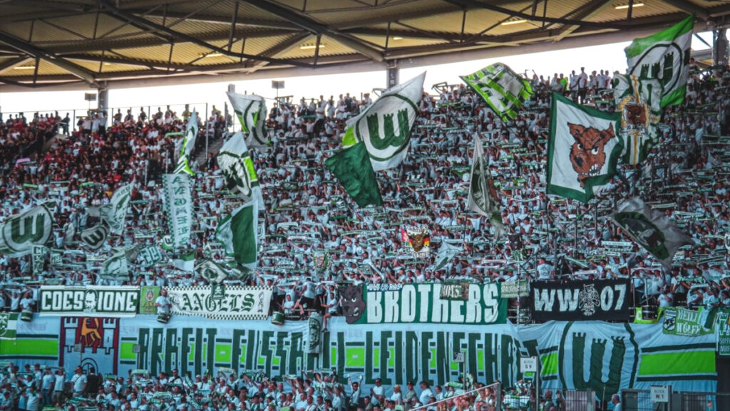 Wolfsburg Auswärtsfahrer in Hannover