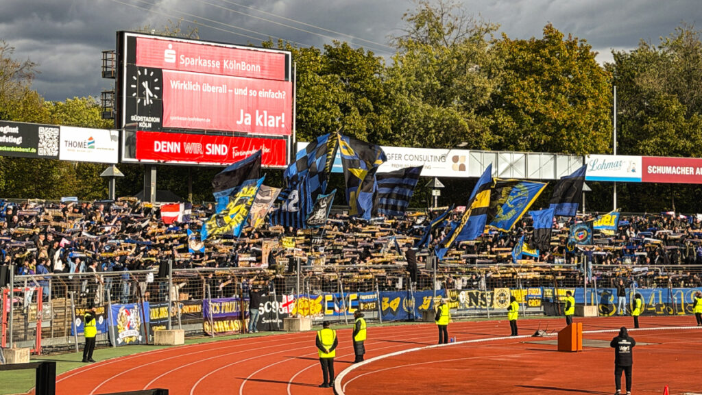 Gästekurve im Kölner Südstadion